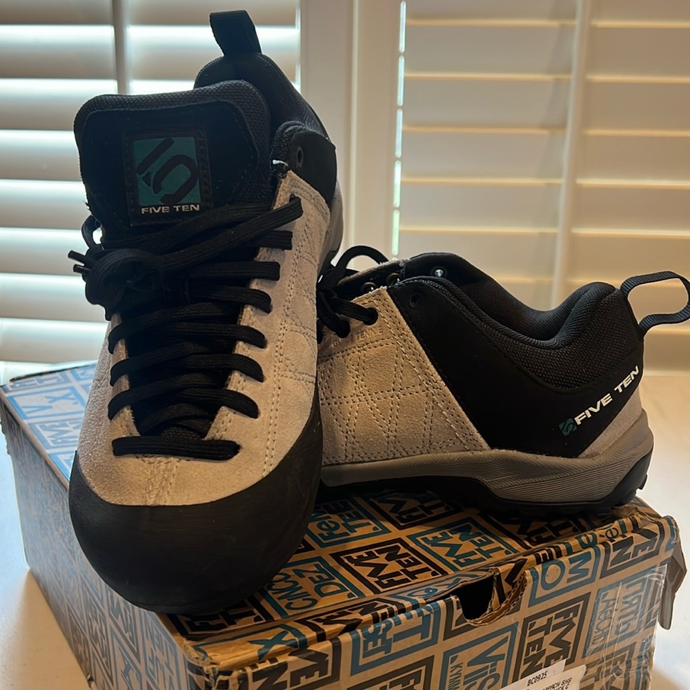 New!!! Five Ten Approach Shoes with patented Stealth Rubber. Grey.